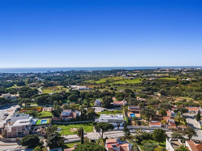 Moradia T4 para Venda em Albufeira e Olhos de Água Foto 41