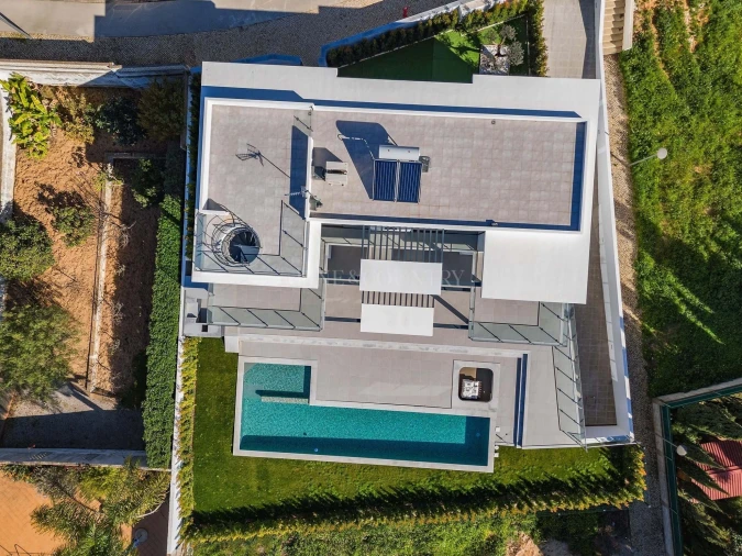 Moradia T4 para Venda em Albufeira e Olhos de Água Foto 38