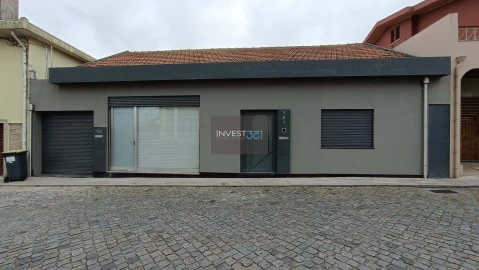 Moradia T5 para Venda em Castêlo da Maia