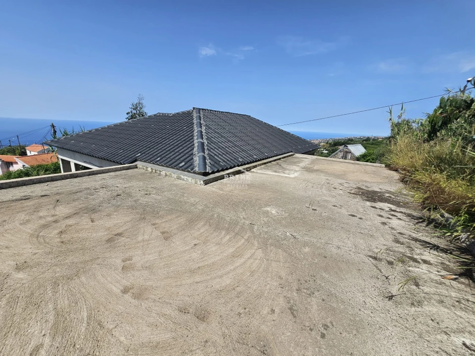 Moradia T2 para Venda em Tabua Foto 22