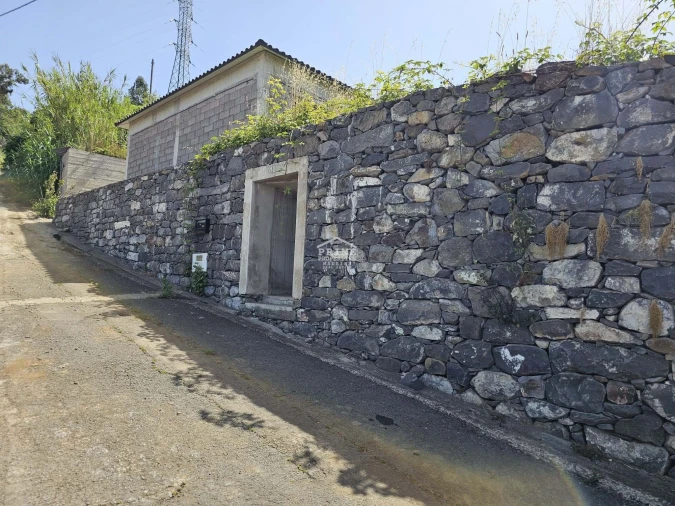 Moradia T2 para Venda em Tabua Foto 4