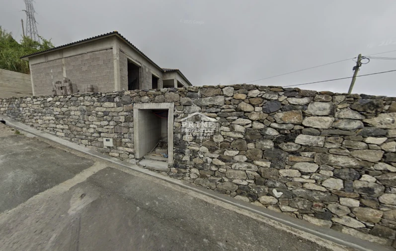 Moradia T2 para Venda em Tabua Foto 30