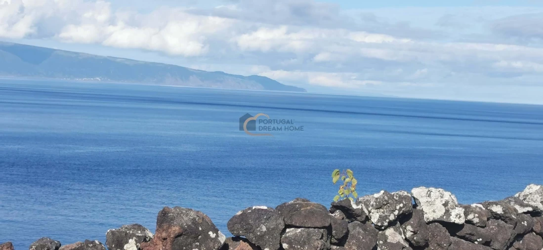Terreno para Venda em Ribeirinha