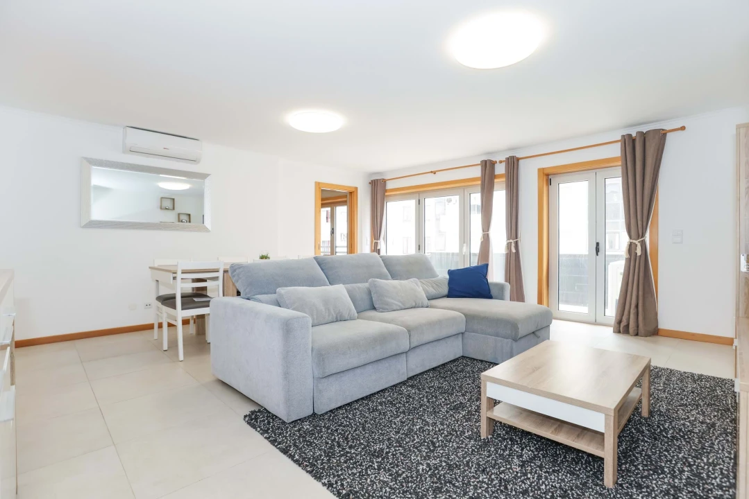 Apartamento T3 para Venda em Portimão Foto 4