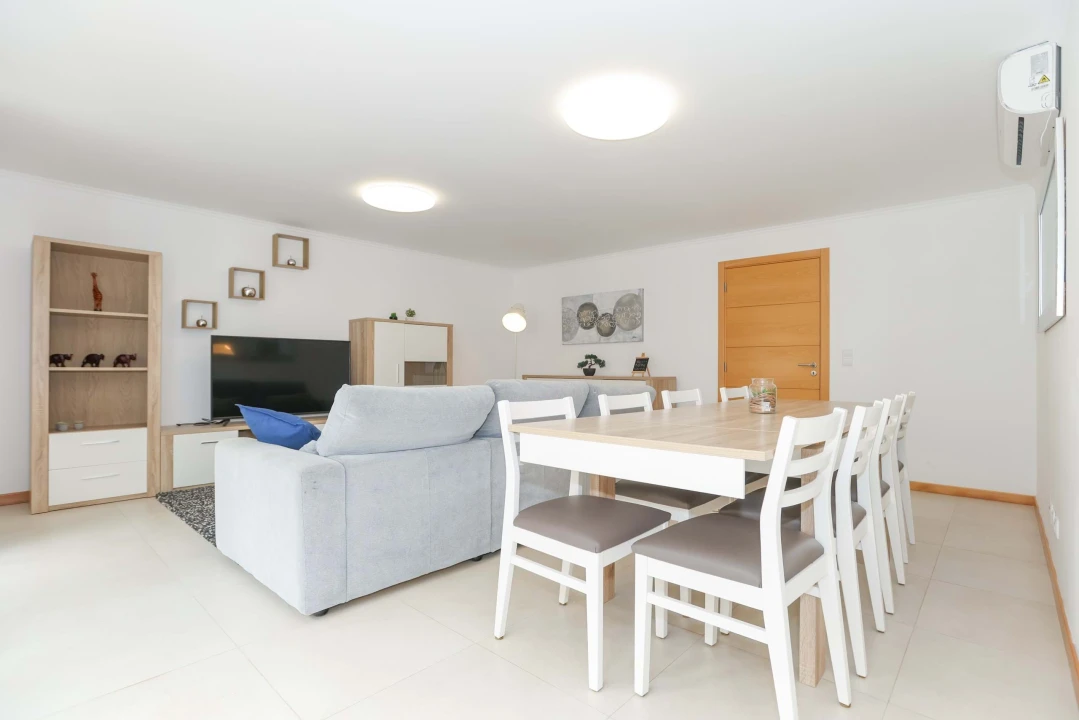 Apartamento T3 para Venda em Portimão Foto 2