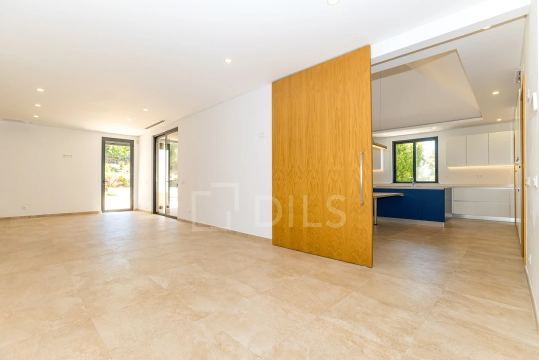 Moradia T4 para Venda em Loule (São Clemente) Foto 14