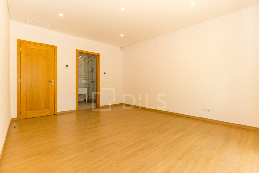 Moradia T4 para Venda em Loule (São Clemente) Foto 20