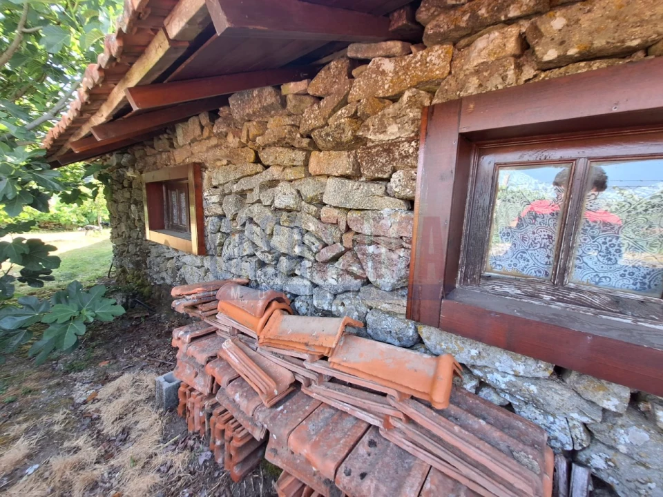 Moradia T4 para Venda em Vilar e Viveiro Foto 6