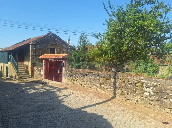 Moradia T4 para Venda em Vilar e Viveiro Foto 7