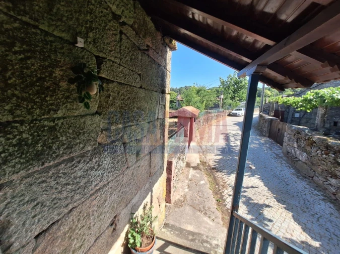 Moradia T4 para Venda em Vilar e Viveiro Foto 9