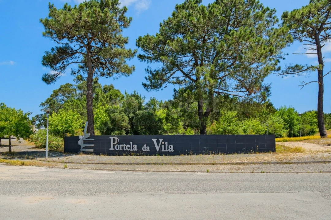 Moradia T4 para Venda em Santa Maria, São Pedro e Matacães Foto 36