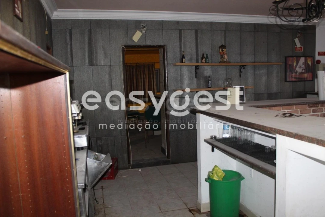 Moradia T7 para Venda em Atouguia Foto 26