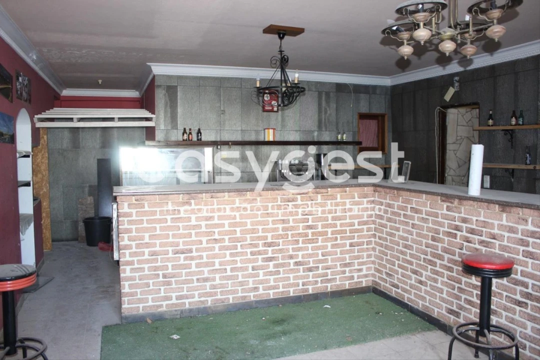 Moradia T7 para Venda em Atouguia Foto 27