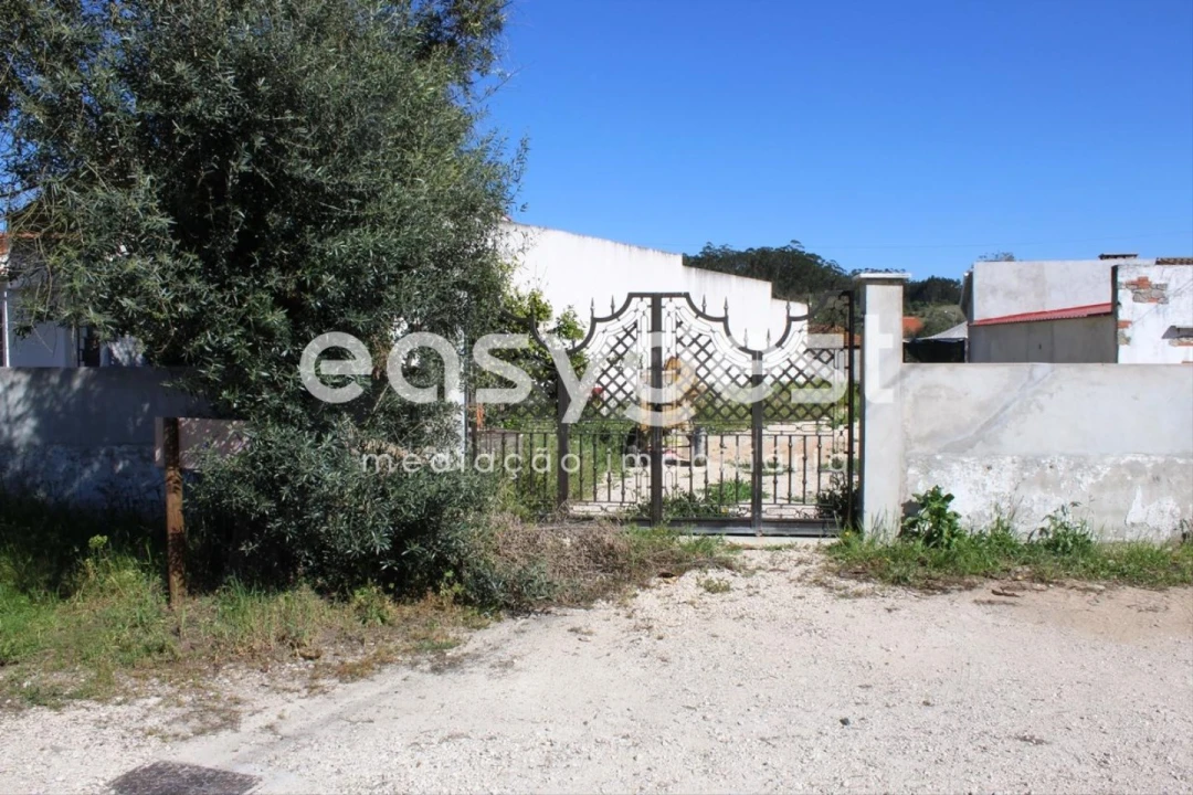 Moradia T7 para Venda em Atouguia Foto 38