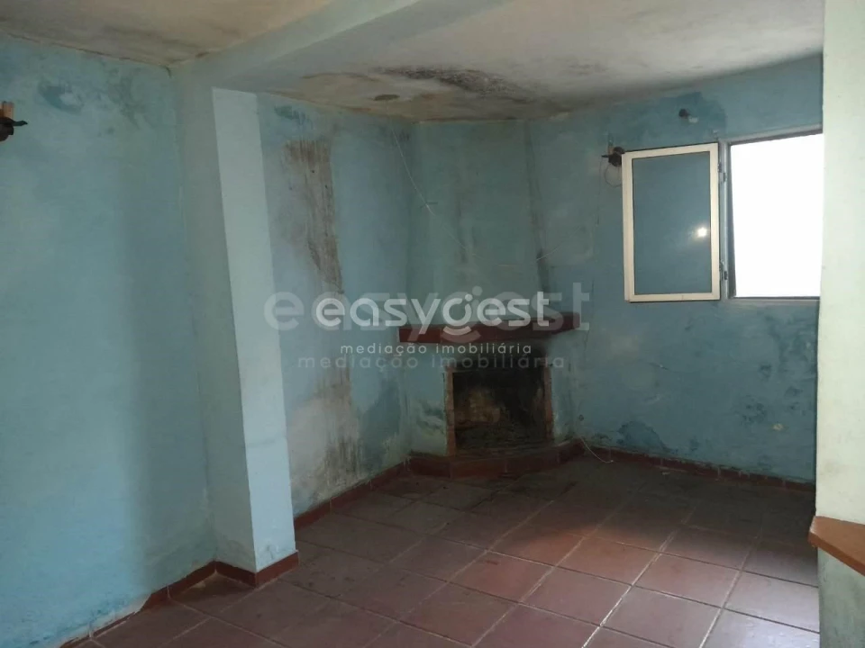 Moradia T3 para Venda em Cabeça Gorda Foto 3