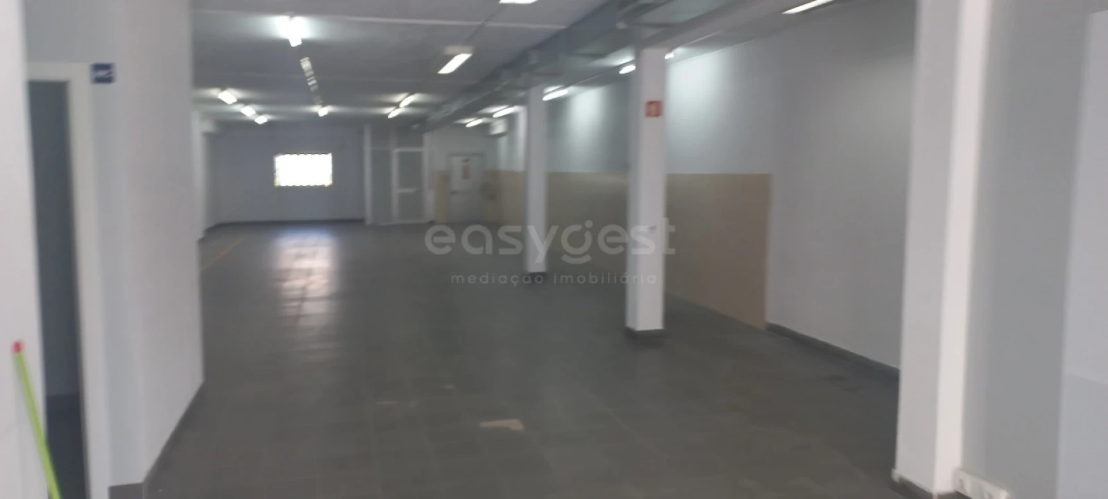 Loja para Venda em Alverca do Ribatejo e Sobralinho Foto 4