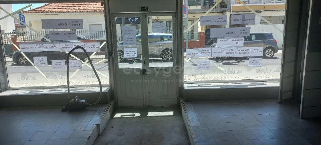 Loja para Venda em Alverca do Ribatejo e Sobralinho Foto 3
