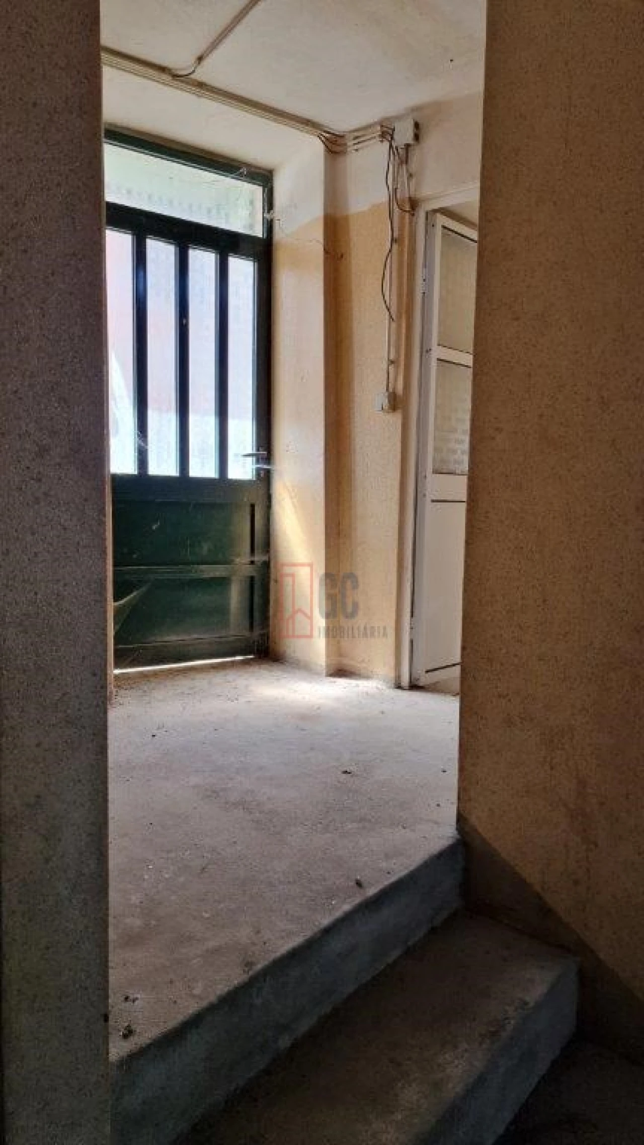 Prédio para Venda em Bouçoães Foto 10