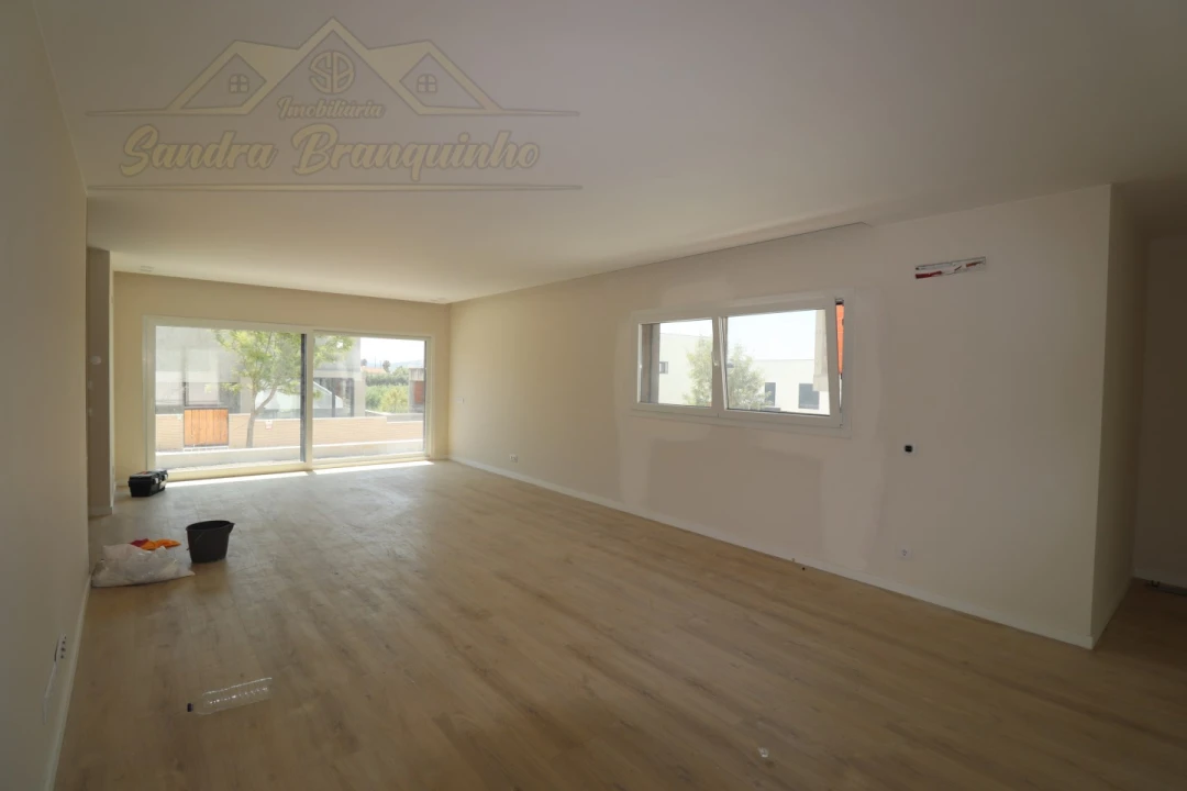 Moradia T5 para Venda em Ponte do Rol Foto 13