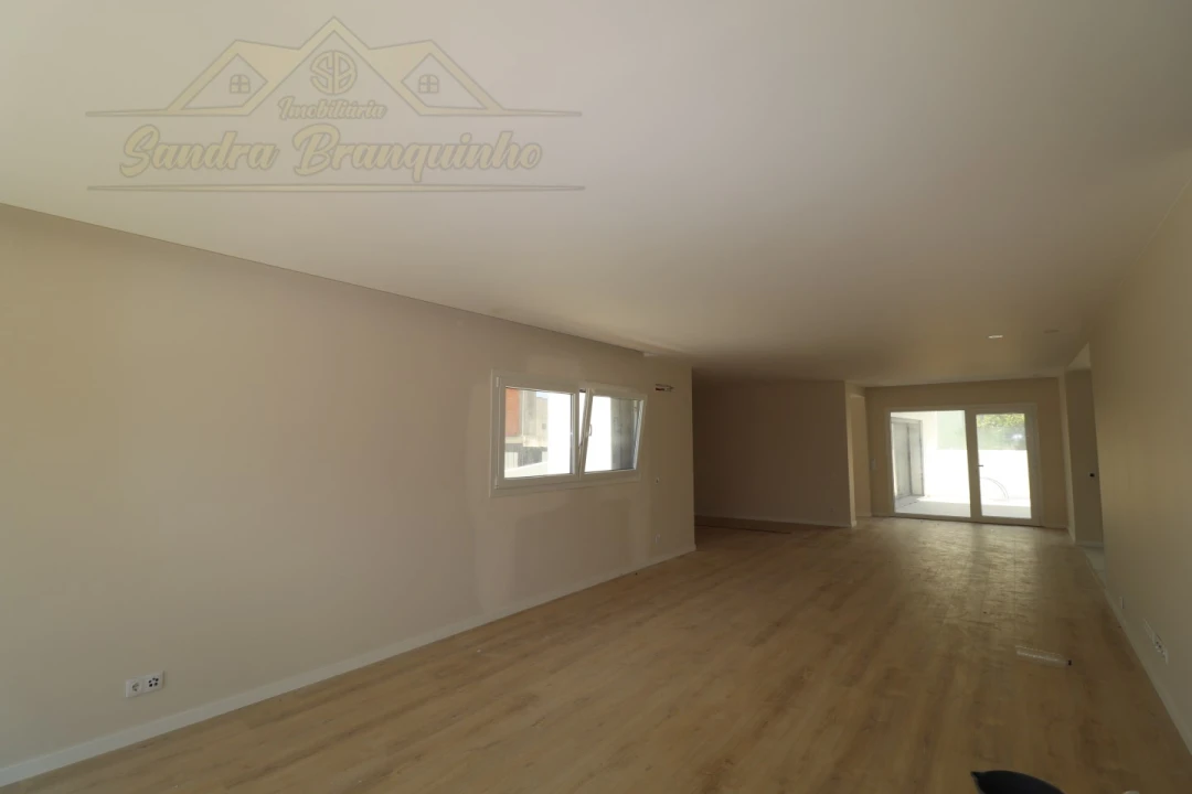 Moradia T5 para Venda em Ponte do Rol Foto 16