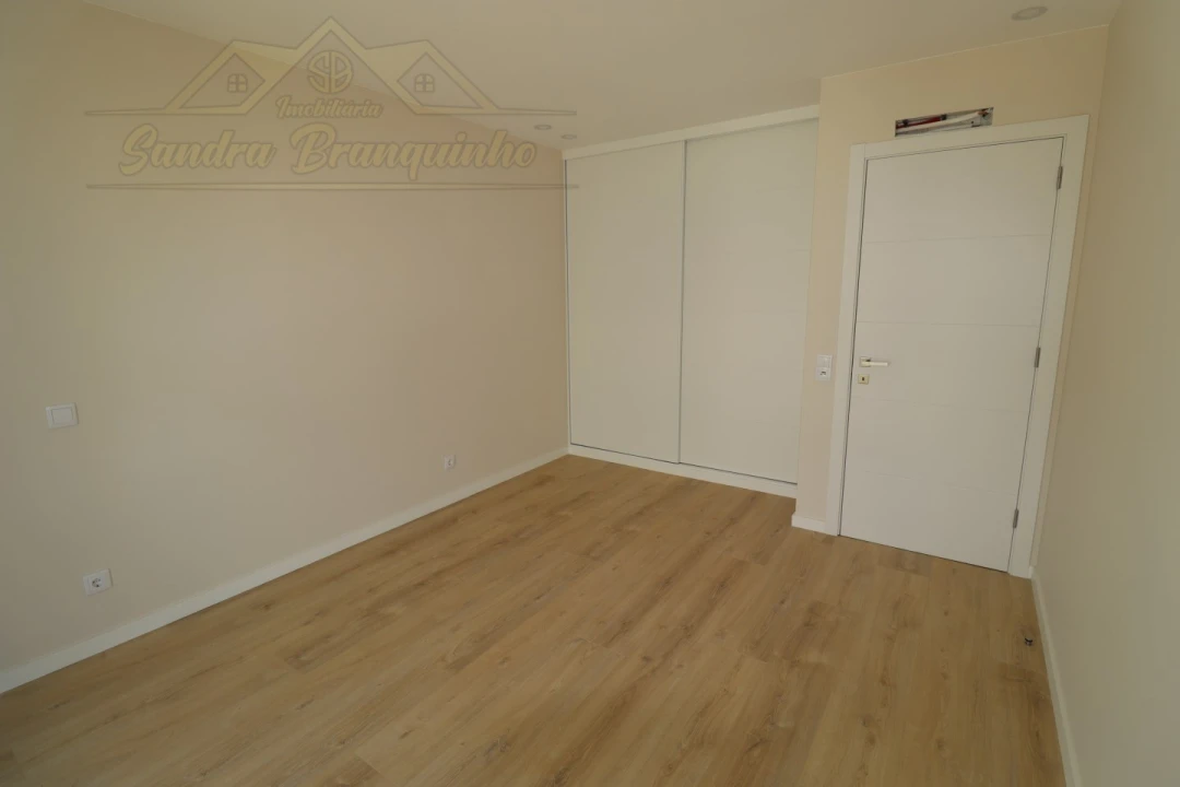 Moradia T5 para Venda em Ponte do Rol Foto 43