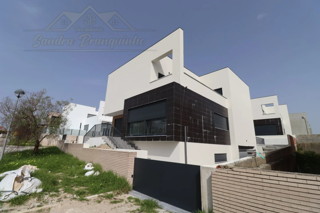 Moradia T5 para Venda em Ponte do Rol Foto 7