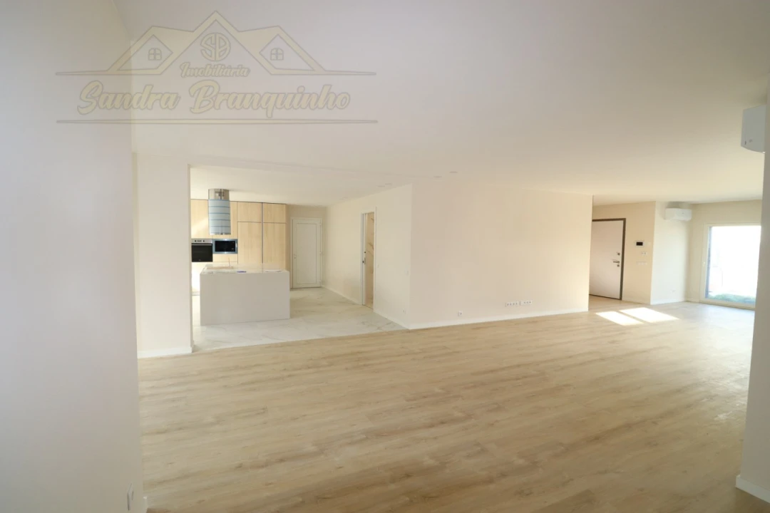 Moradia T5 para Venda em Ponte do Rol Foto 32