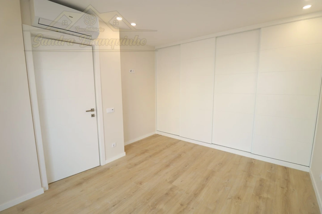 Moradia T5 para Venda em Ponte do Rol Foto 50