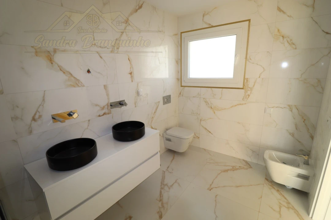 Moradia T5 para Venda em Ponte do Rol Foto 58