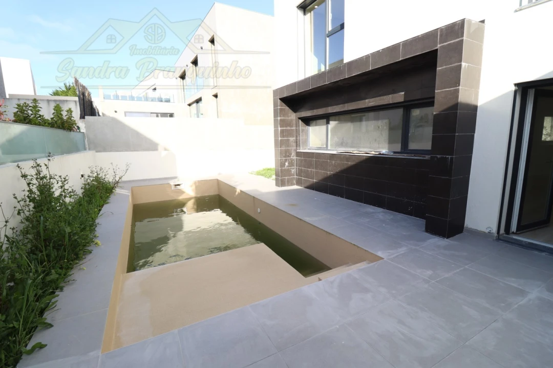 Moradia T5 para Venda em Ponte do Rol Foto 83