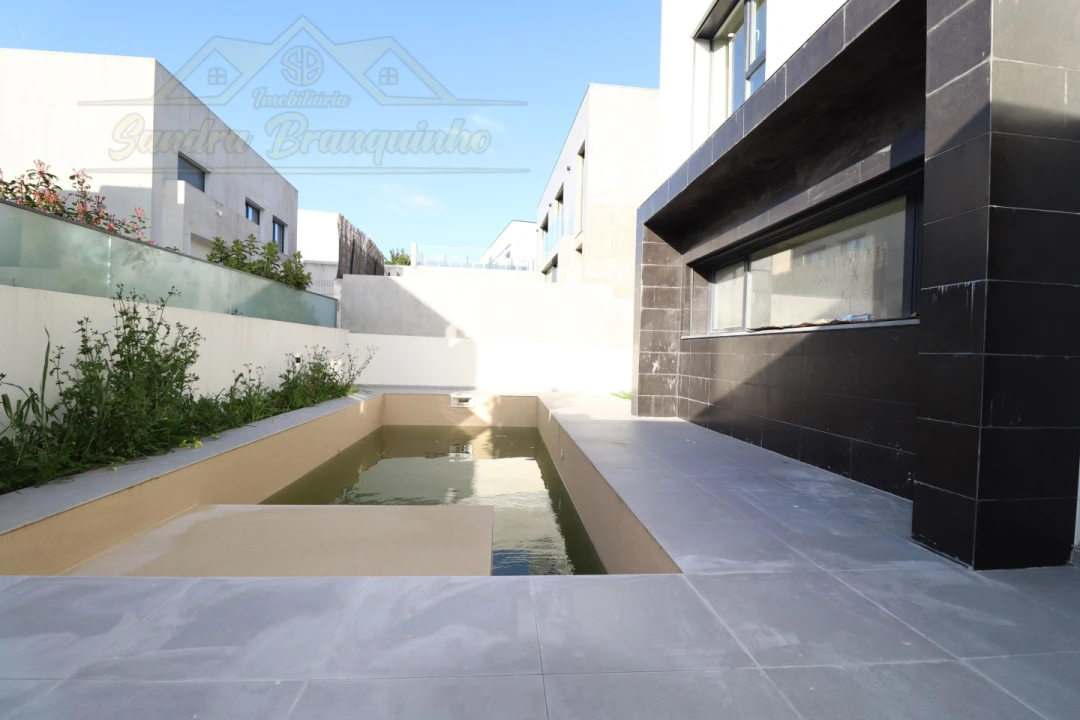 Moradia T5 para Venda em Ponte do Rol Foto 91