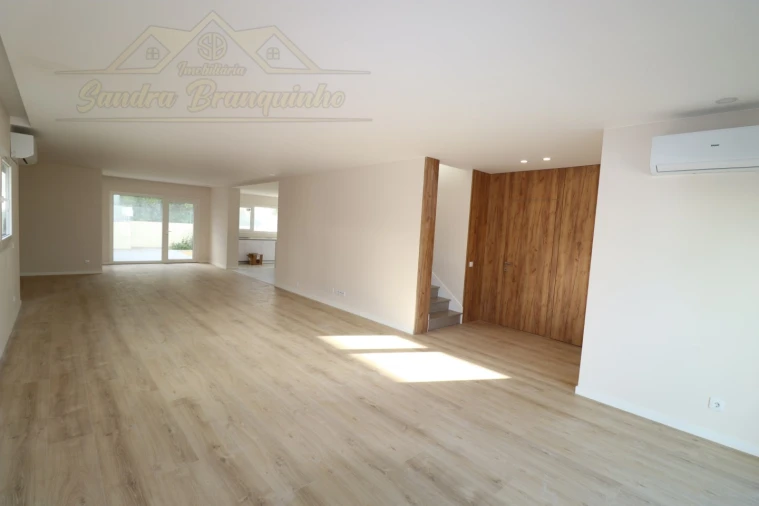 Moradia T5 para Venda em Ponte do Rol Foto 31