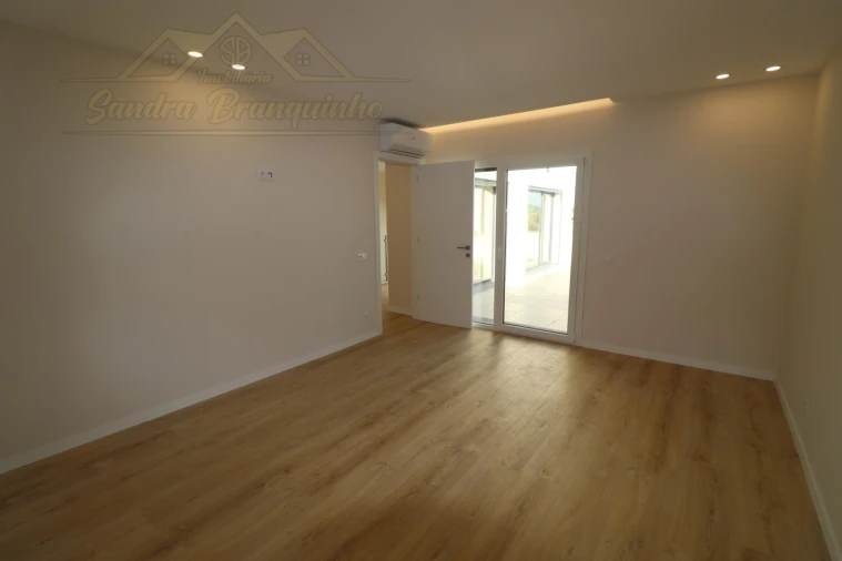 Moradia T5 para Venda em Ponte do Rol Foto 65