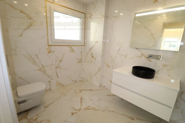 Moradia T5 para Venda em Ponte do Rol Foto 77