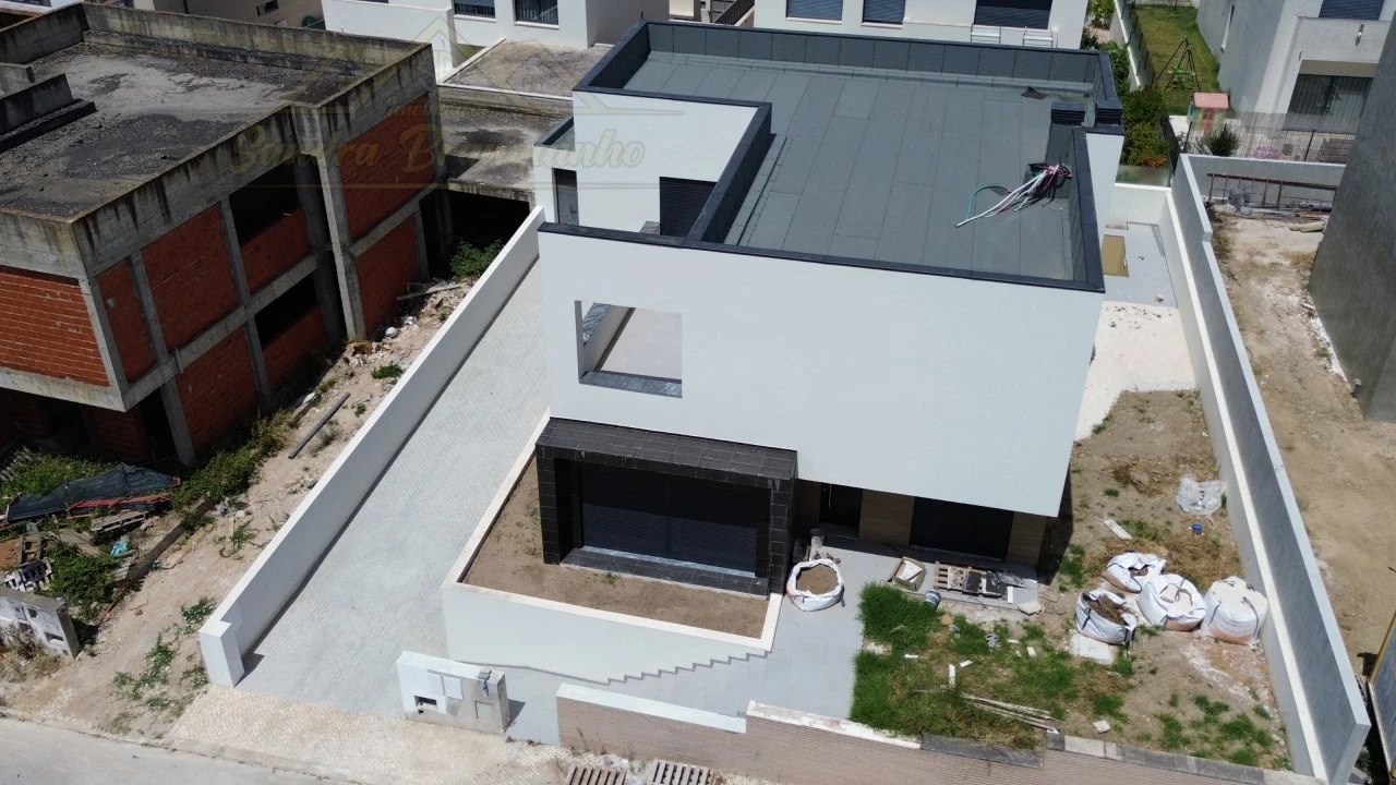 Moradia T5 para Venda em Ponte do Rol Foto 5