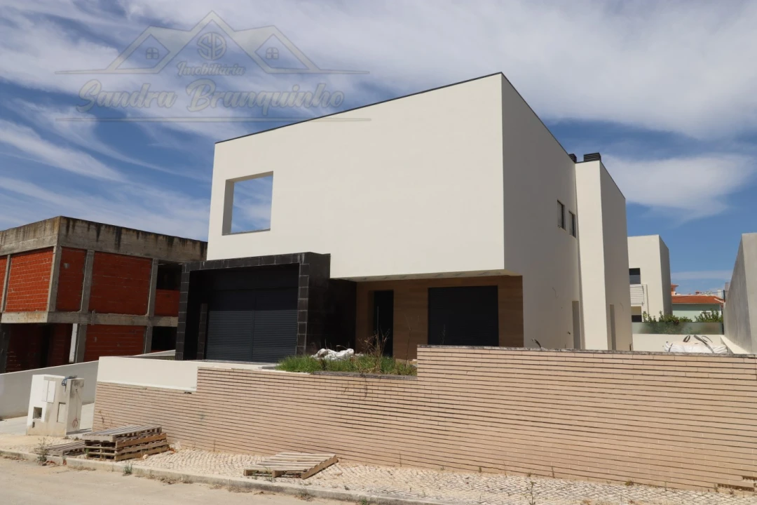 Moradia T5 para Venda em Ponte do Rol Foto 8