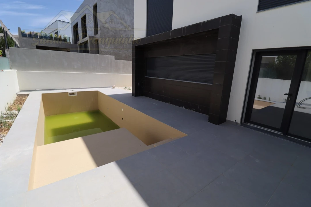 Moradia T5 para Venda em Ponte do Rol Foto 15