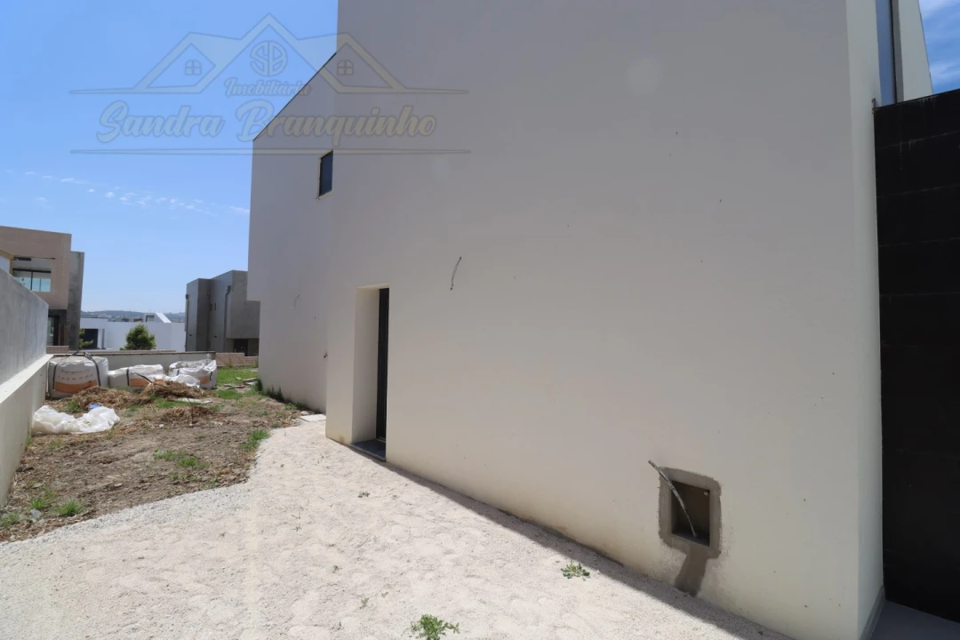 Moradia T5 para Venda em Ponte do Rol Foto 21
