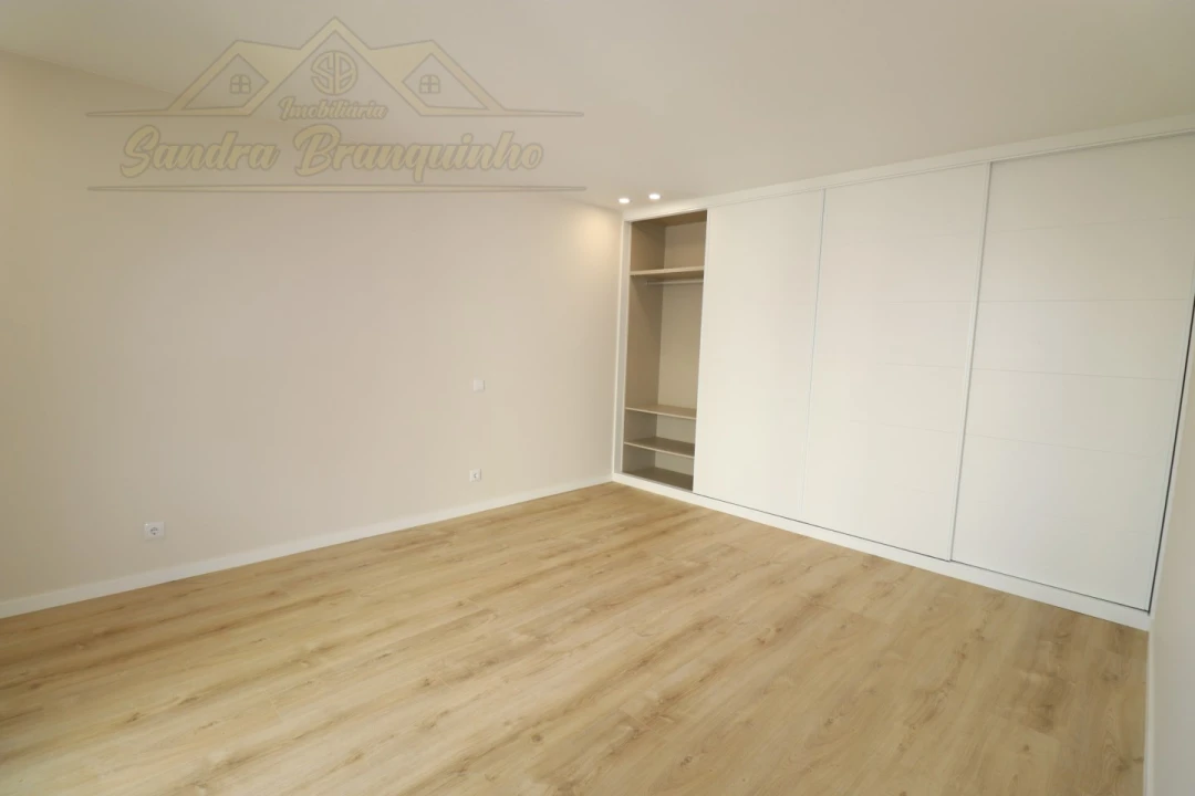 Moradia T5 para Venda em Ponte do Rol Foto 65