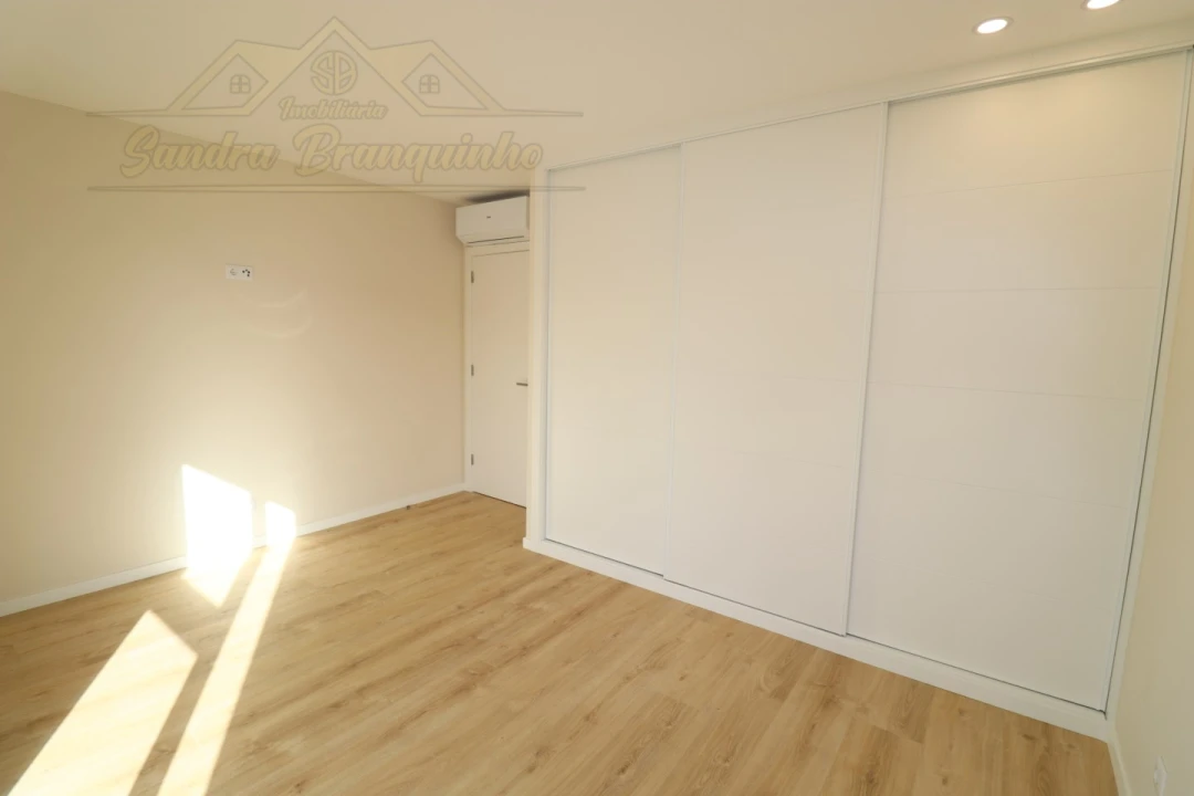 Moradia T5 para Venda em Ponte do Rol Foto 74