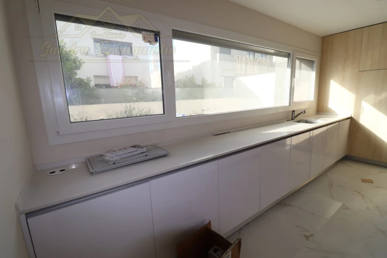 Moradia T5 para Venda em Ponte do Rol Foto 38