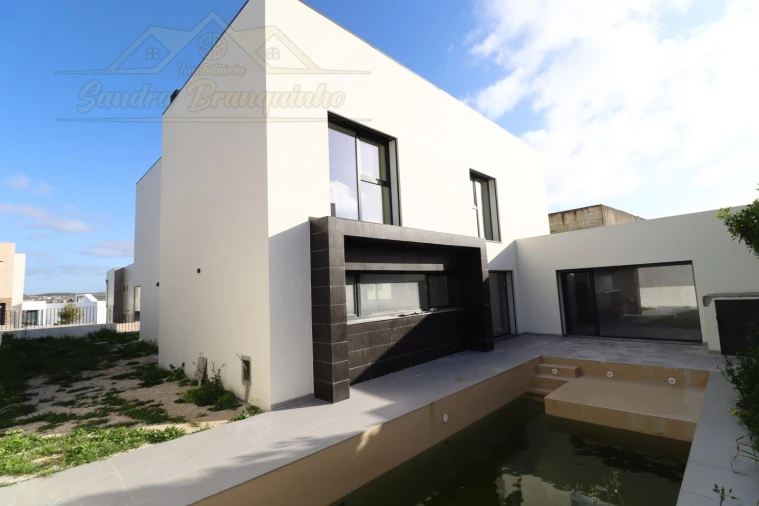 Moradia T5 para Venda em Ponte do Rol Foto 89