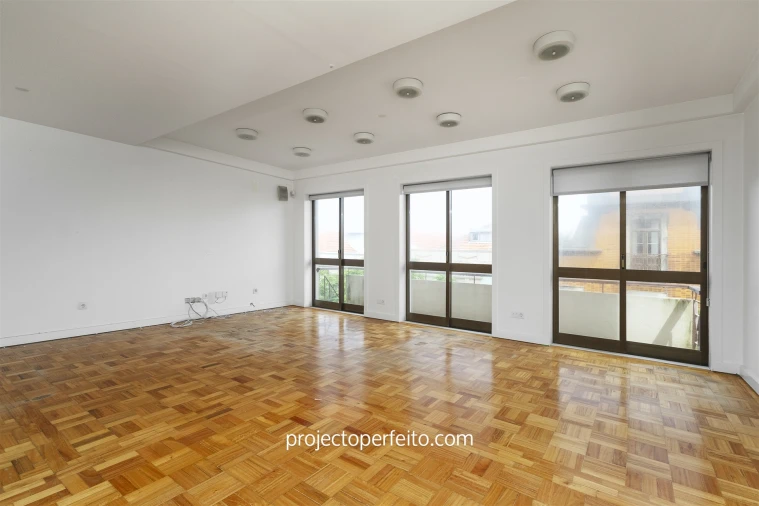 Escritório para Arrendamento em Espinho Foto 3