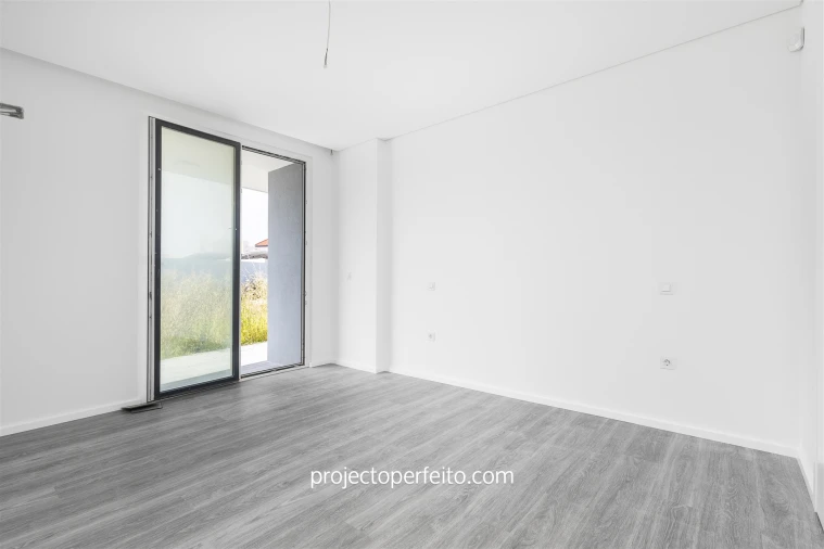Moradia T4 para Venda em São Felix da Marinha Foto 21