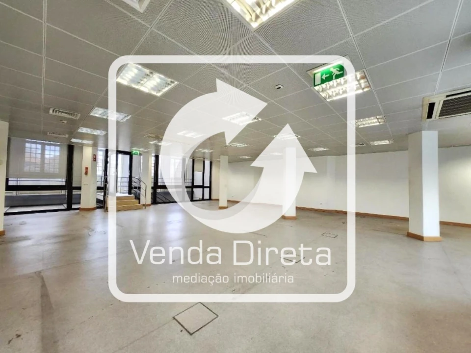 Prédio para Venda em Nossa Senhora da Conceição, São Pedro e São Dinis Foto 2