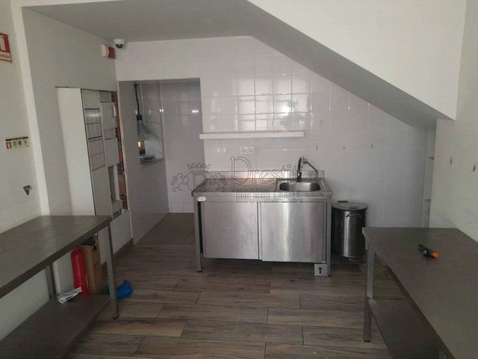 Prédio para Venda em Mirandela Foto 27