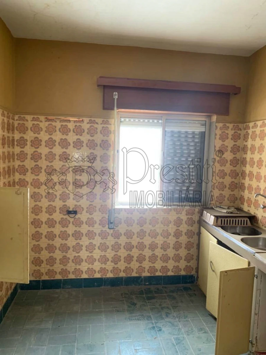 Prédio para Venda em Mirandela Foto 8