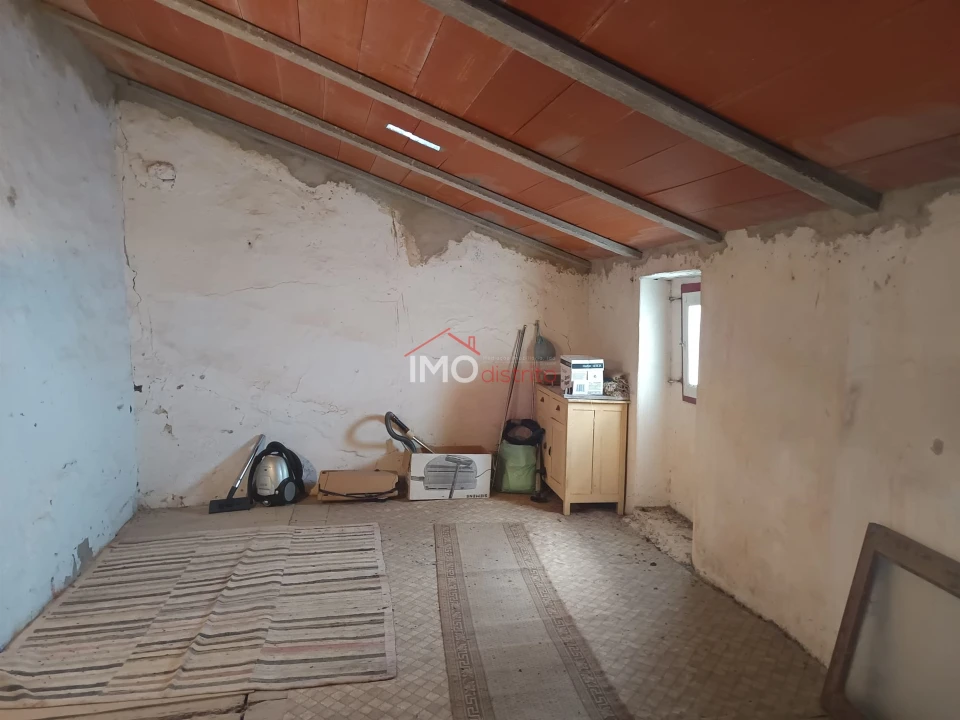 Moradia T5 para Venda em Santa Maria da Devesa Foto 9