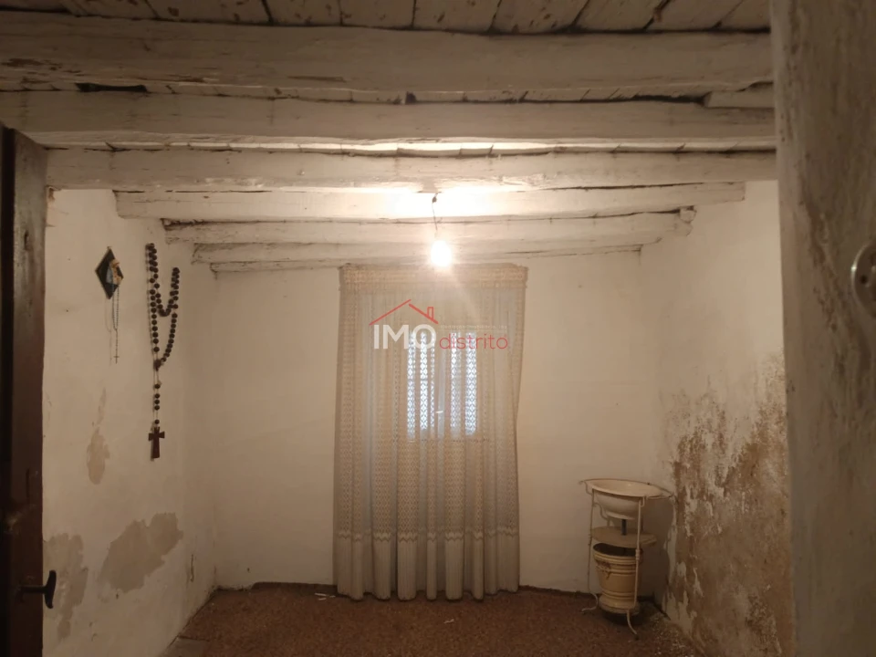 Moradia T5 para Venda em Santa Maria da Devesa Foto 5