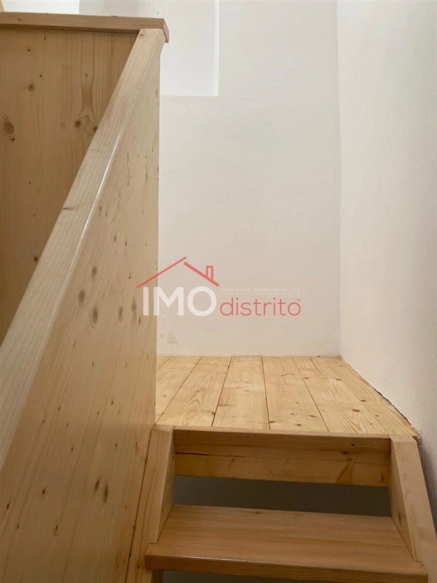 Moradia T1 para Venda em Santa Maria da Devesa Foto 18